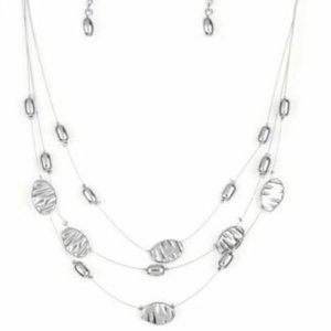 Top Zen in silver by Paparazzi